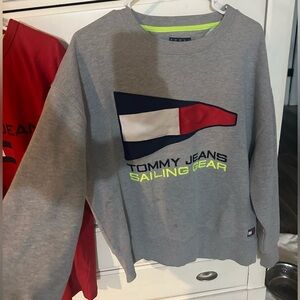 Tommy h sailing gear sweatshirt.